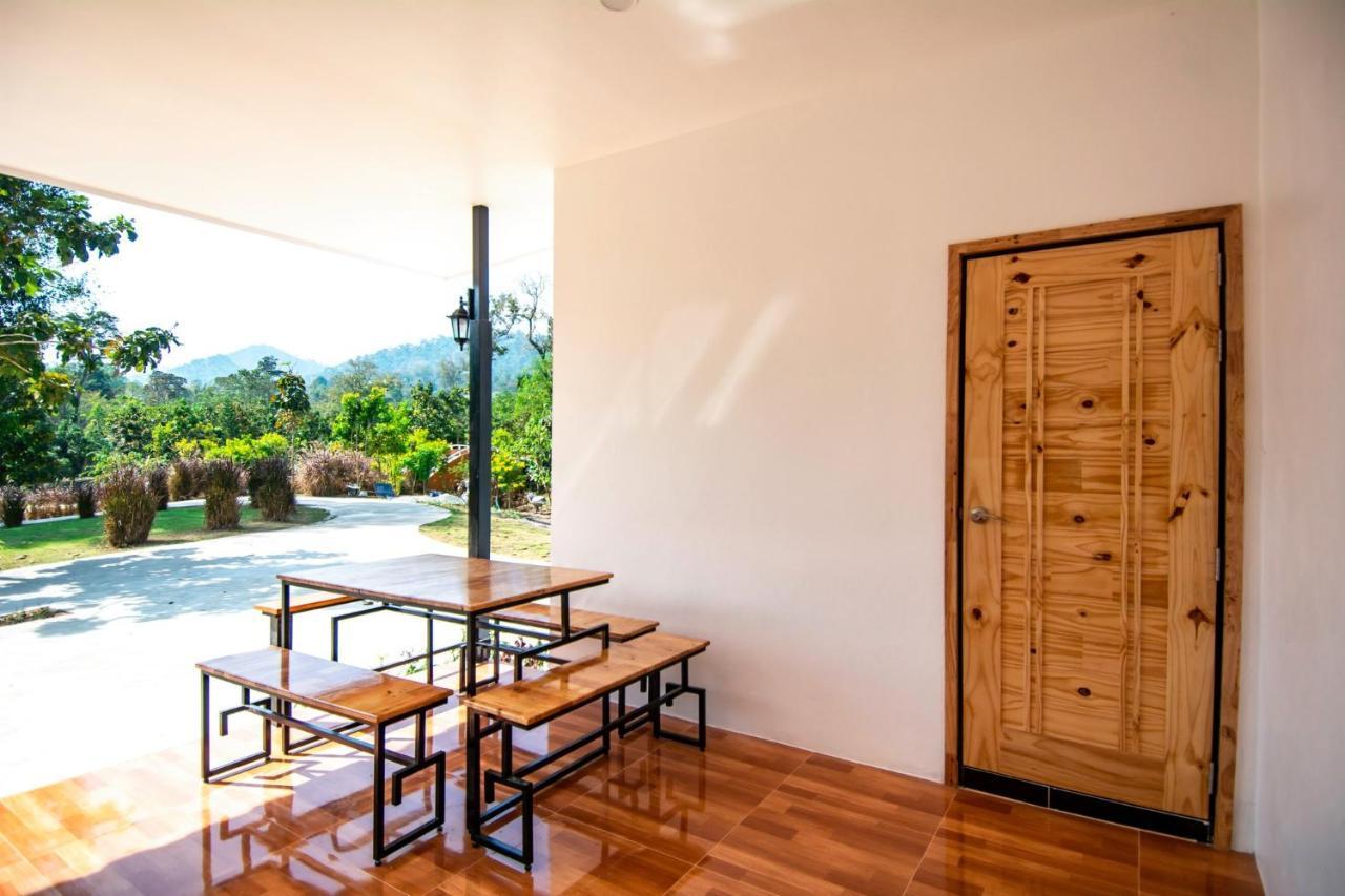 Khunkhao Tamnanprai Resort Suan Phueng Exterior photo